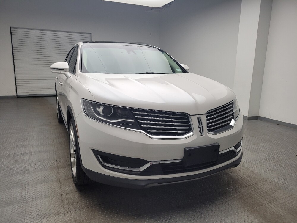 2018 Lincoln MKX in Grand Rapids, MI 49508 - 18093789 14