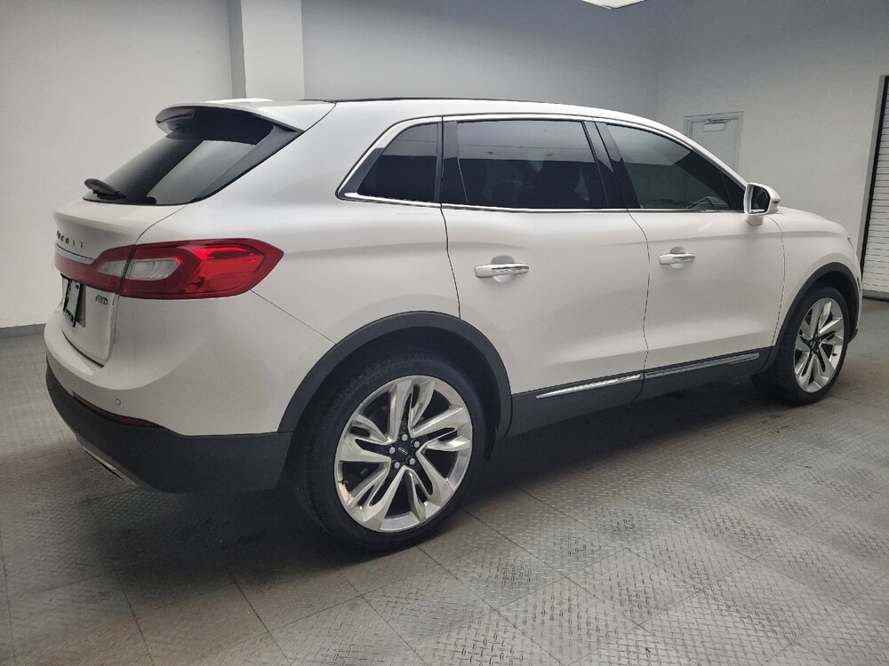 2018 Lincoln MKX in Grand Rapids, MI 49508 - 18093789 10