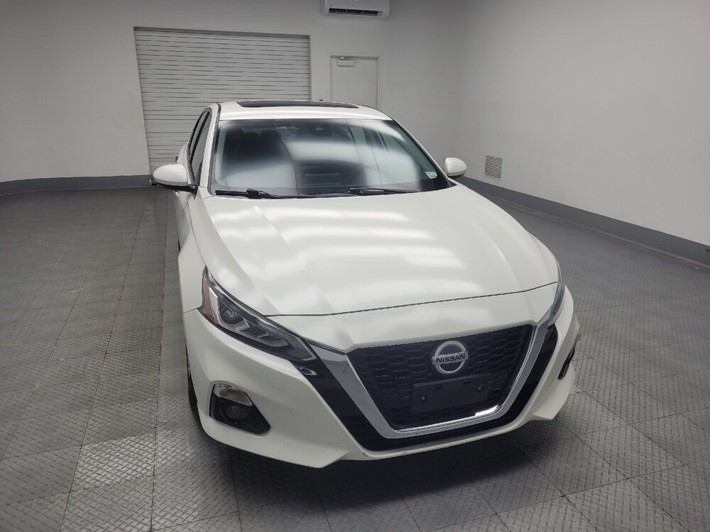 2019 Nissan Altima in Indianapolis, IN 46219 - 18093790 14