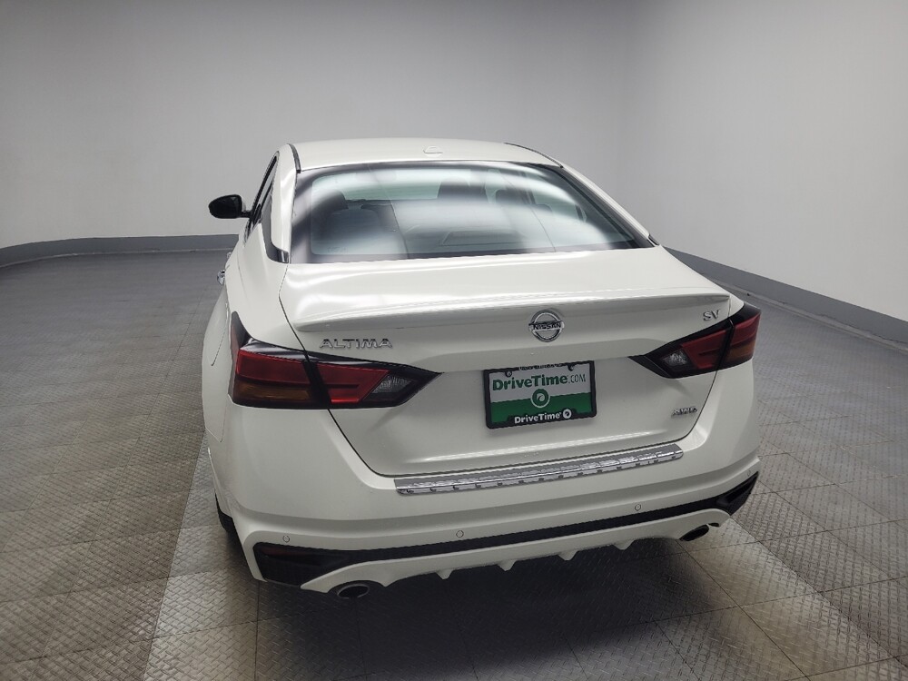 2019 Nissan Altima in Indianapolis, IN 46219 - 18093790 6