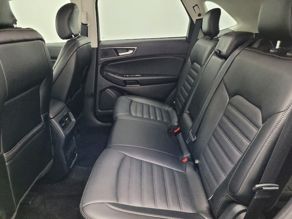 2016 Ford Edge in Fayetteville, NC 28304 - 18093811 18