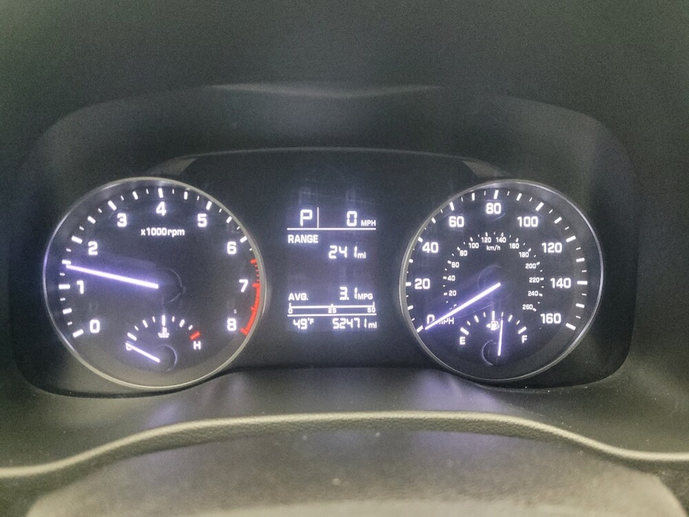 2017 Hyundai Elantra in Indianapolis, IN 46222 - 18093816 23