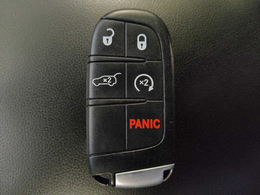 2019 Jeep Grand Cherokee in Baton Rouge, LA 70816 - 18093818 32