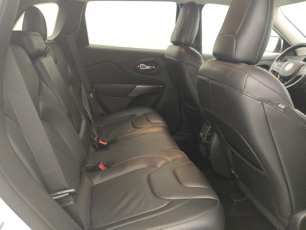 2019 Jeep Cherokee in Tallahassee, FL 32304 - 18093821 19