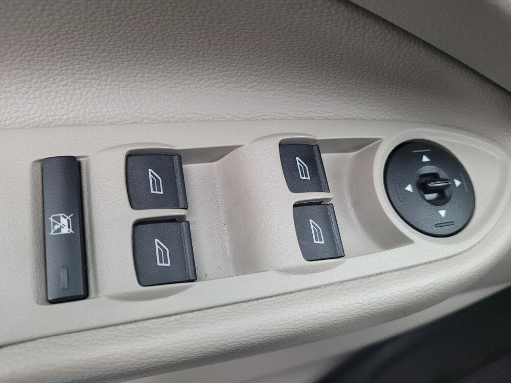 2018 Ford Escape in Memphis, TN 38128 - 18093830 27