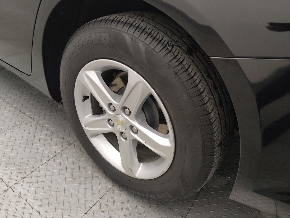 2019 Chevrolet Malibu in Houston, TX 77034 - 18093838 31