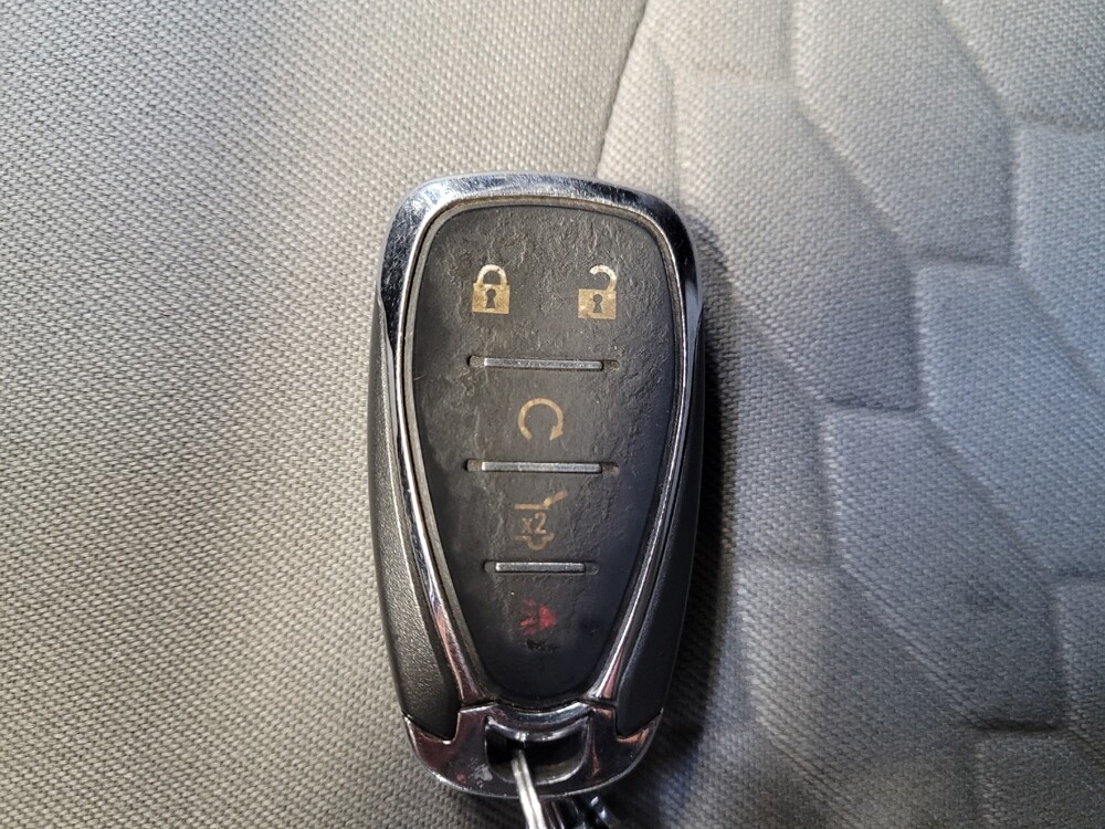 2019 Chevrolet Equinox in Montclair, CA 91763 - 18093864 32