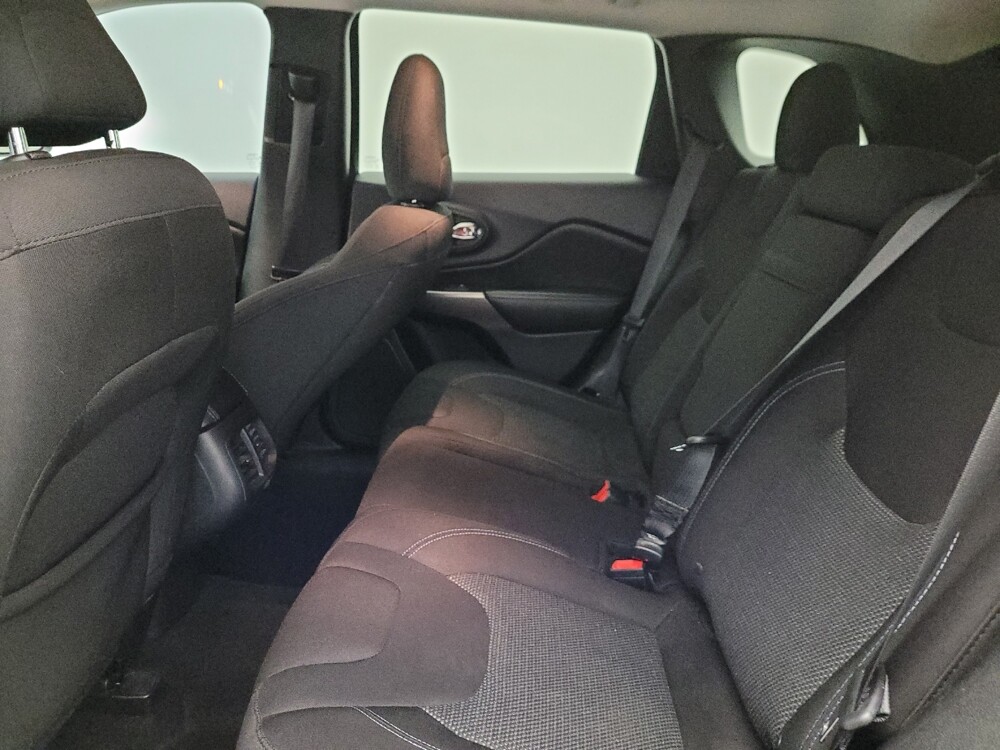 2019 Jeep Cherokee in Albuquerque, NM 87123 - 18093865 18