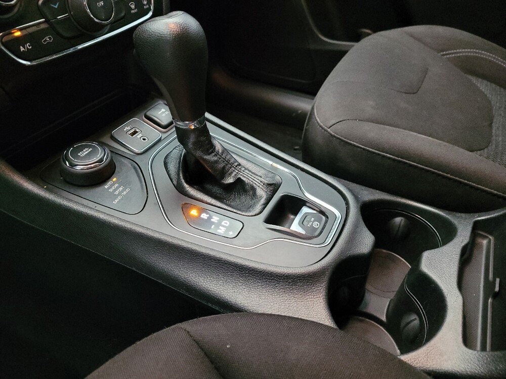 2019 Jeep Cherokee in Albuquerque, NM 87123 - 18093865 26