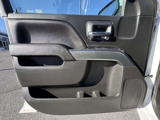 2018 Chevrolet Silverado 1500 in Winchester, VA 22602 - 18093877 15