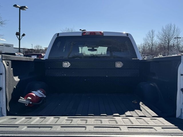 2018 Chevrolet Silverado 1500 in Winchester, VA 22602 - 18093877 11