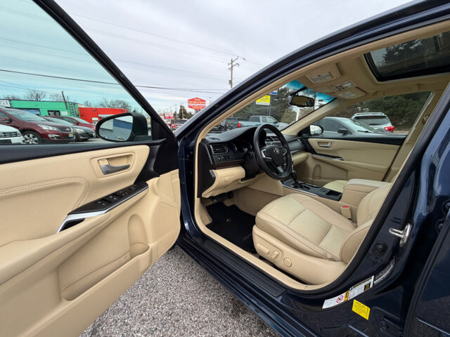 2016 Toyota Camry in Baltimore, MD 21225 - 18093883 16