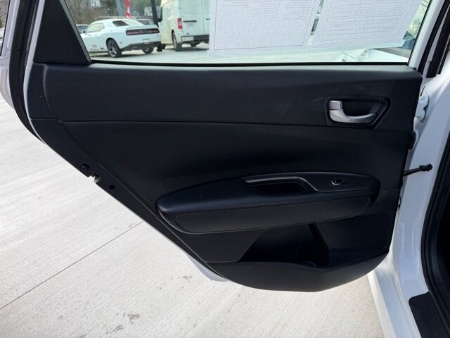 2020 Kia Optima in Knoxville, TN 37920 - 18093885 7