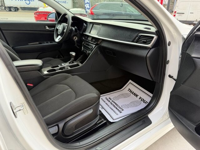 2020 Kia Optima in Knoxville, TN 37920 - 18093885 15