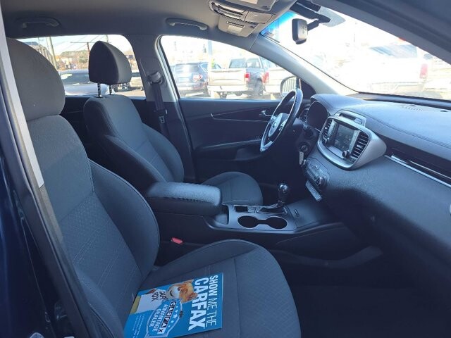 2018 Kia Sorento in Knoxville, TN 37912 - 18093893 11