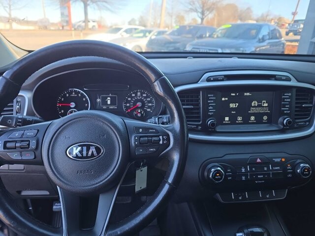 2018 Kia Sorento in Knoxville, TN 37912 - 18093893 8