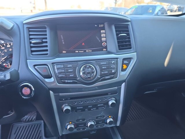 2019 Nissan Pathfinder in Knoxville, TN 37912 - 18093894 9