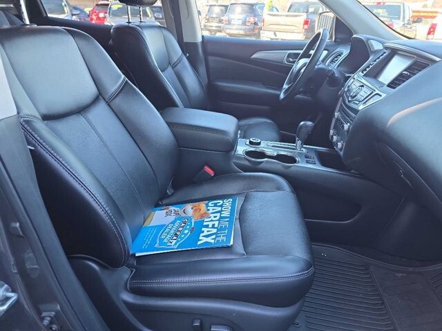 2019 Nissan Pathfinder in Knoxville, TN 37912 - 18093894 11