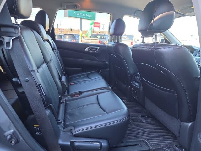 2019 Nissan Pathfinder in Knoxville, TN 37912 - 18093894 12