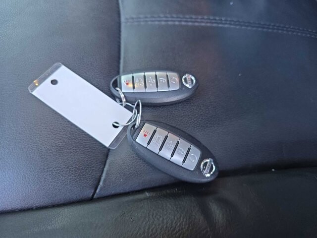 2019 Nissan Pathfinder in Knoxville, TN 37912 - 18093894 10