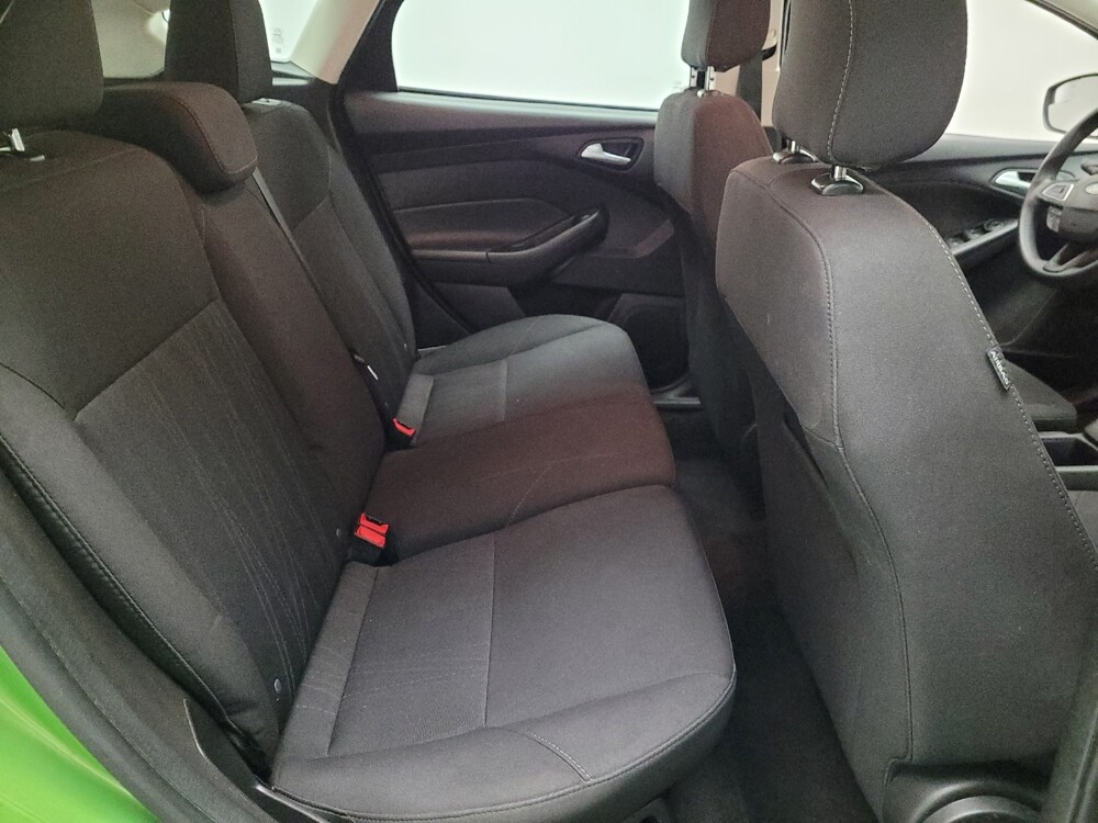 2018 Ford Focus in Downey, CA 90241 - 18093900 19