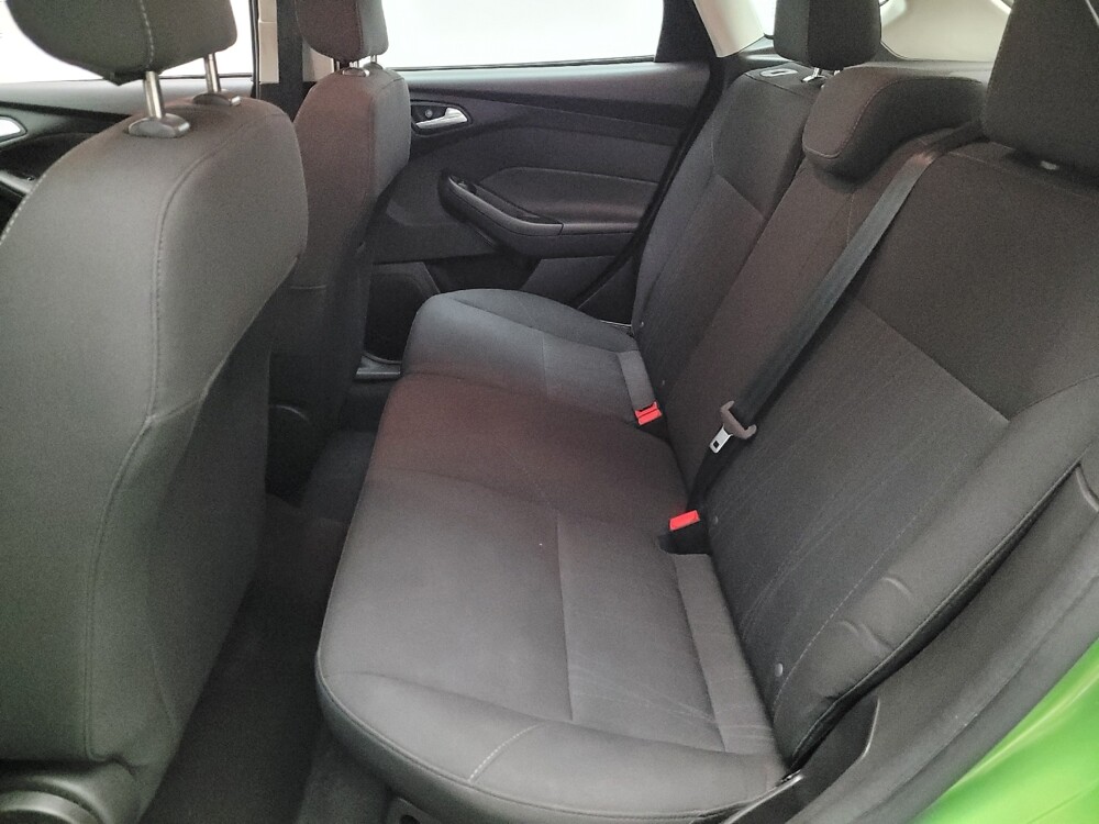 2018 Ford Focus in Downey, CA 90241 - 18093900 18