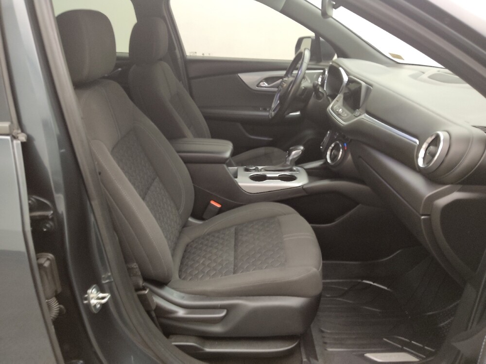 2019 Chevrolet Blazer in Springfield, MO 65807 - 18093904 21