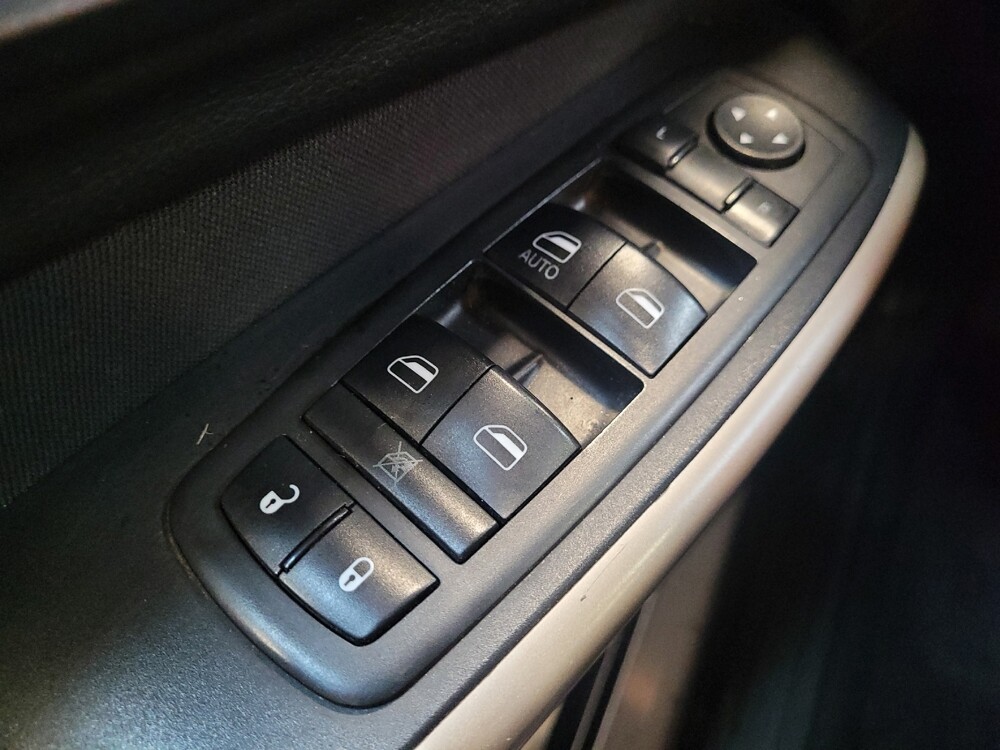 2018 Jeep Cherokee in Downey, CA 90241 - 18093907 27