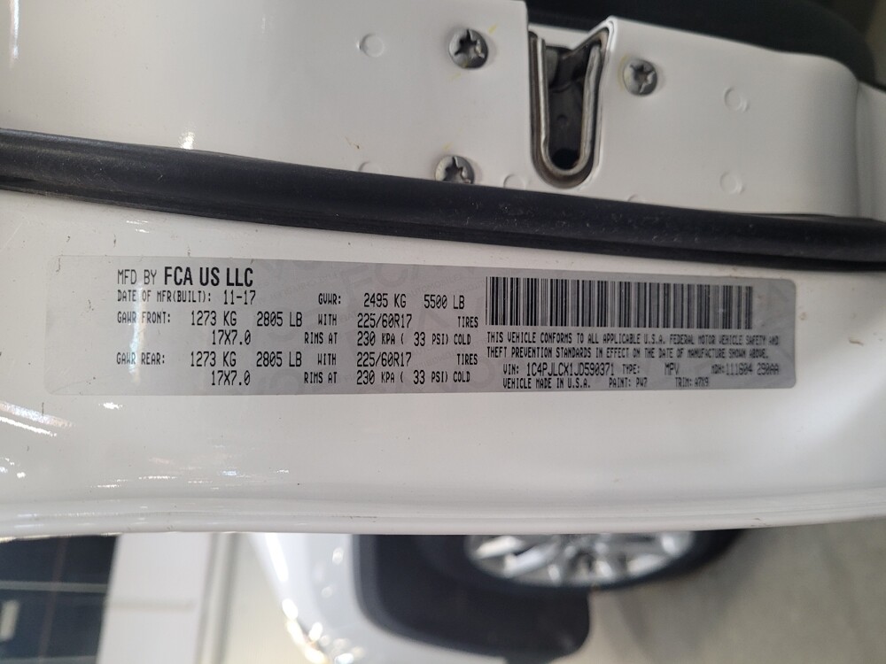 2018 Jeep Cherokee in Downey, CA 90241 - 18093907 33