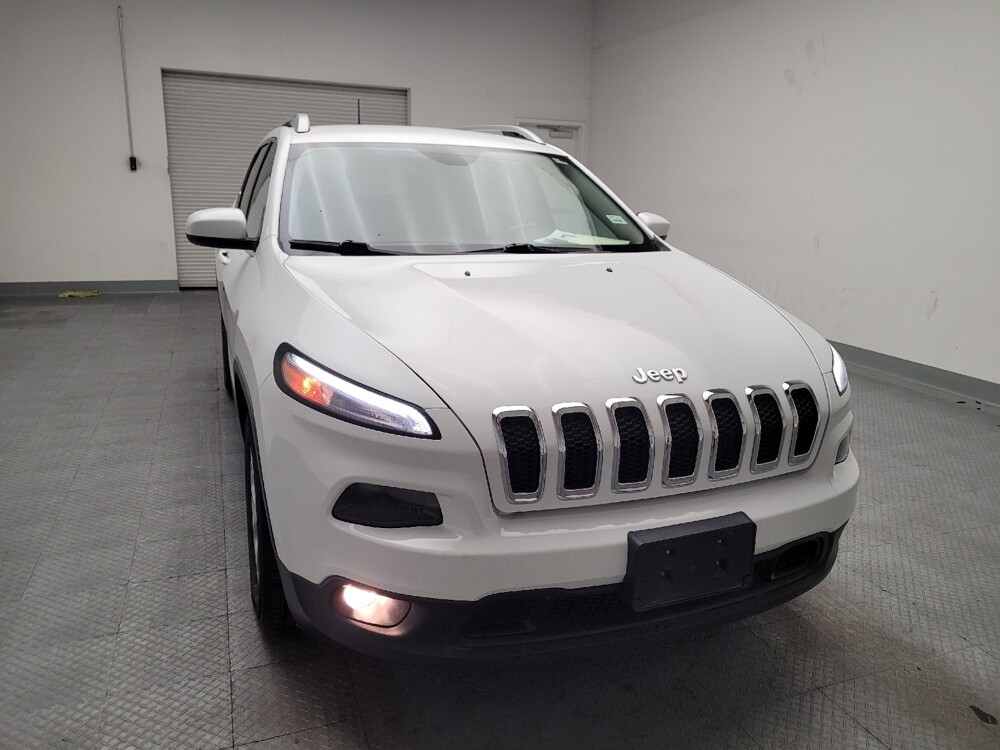 2018 Jeep Cherokee in Downey, CA 90241 - 18093907 14