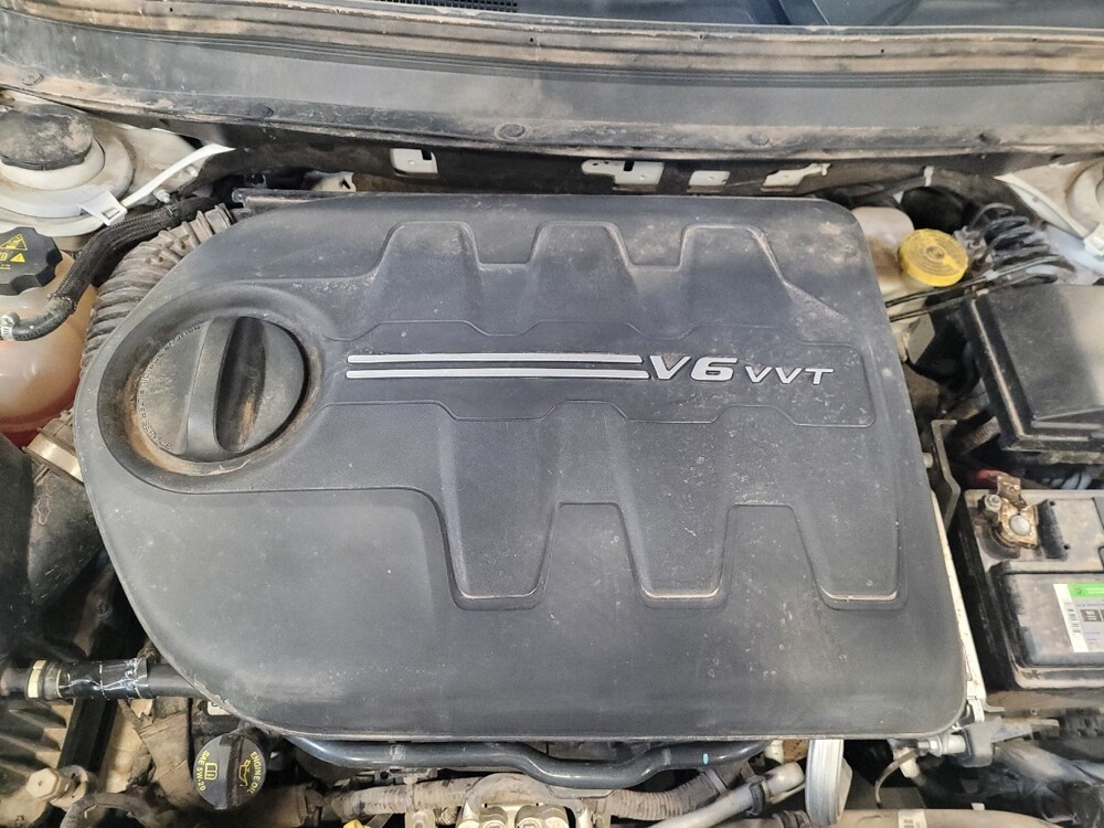 2018 Jeep Cherokee in Downey, CA 90241 - 18093907 30