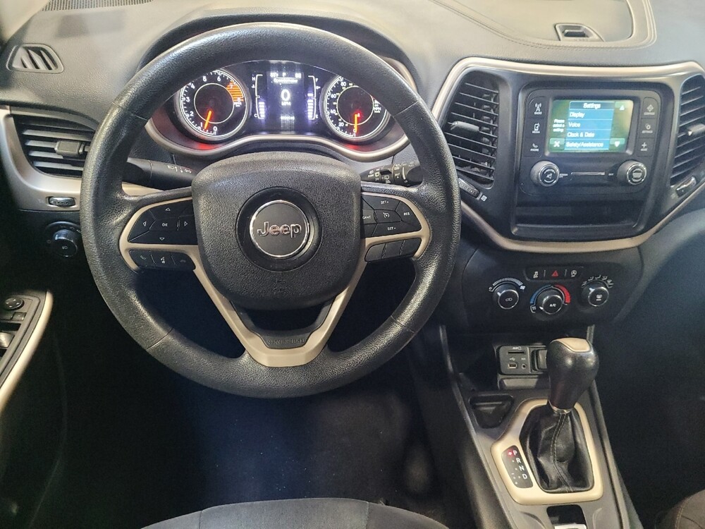 2018 Jeep Cherokee in Downey, CA 90241 - 18093907 22