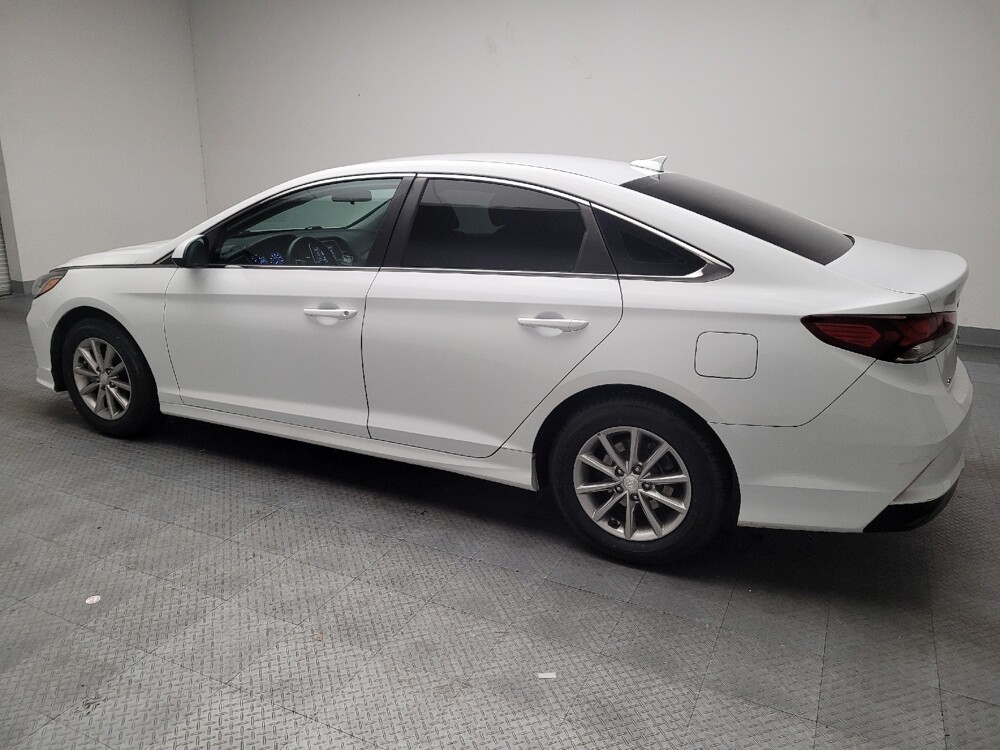 2018 Hyundai Sonata in Downey, CA 90241 - 18093914 3