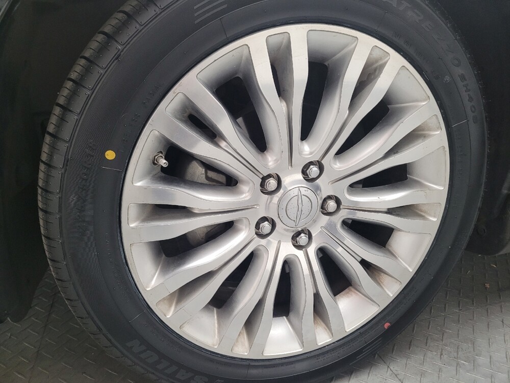 2014 Chrysler 200 in Downey, CA 90241 - 18093920 31