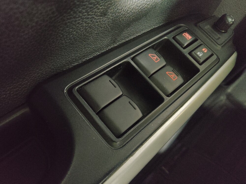 2018 Nissan Titan in Union City, GA 30291 - 18093924 27