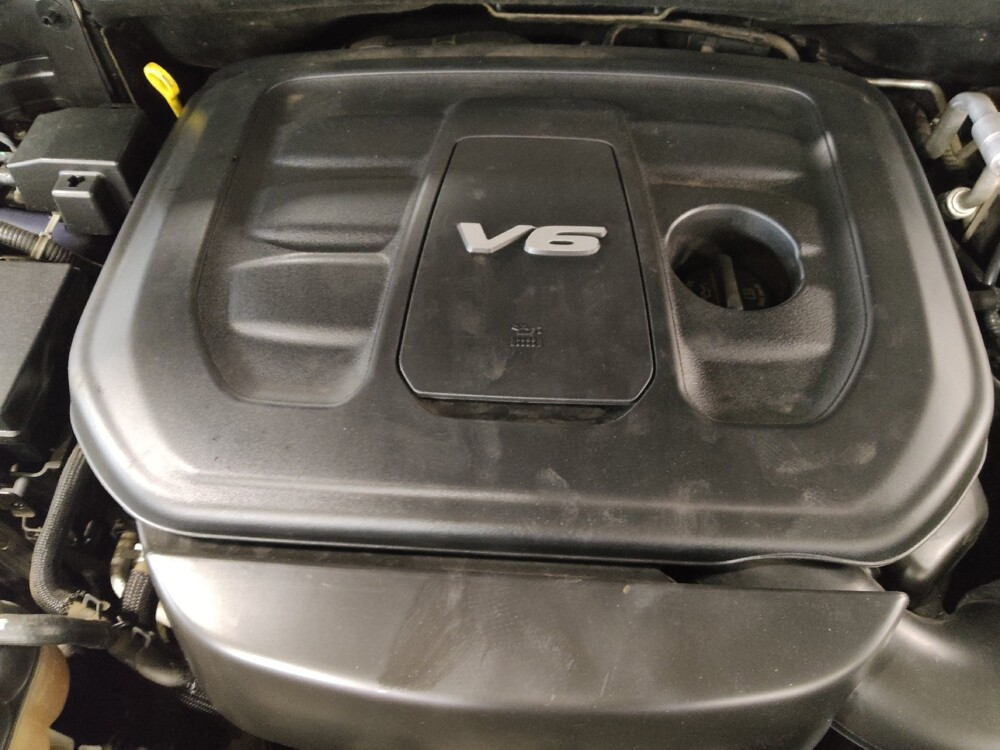 2017 Jeep Grand Cherokee in Tulsa, OK 74145 - 18093957 30