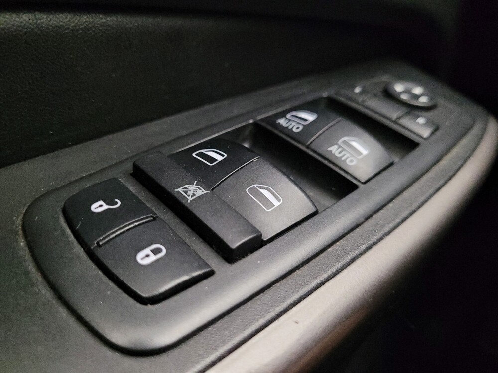 2019 Jeep Cherokee in Mesa, AZ 85210 - 18093970 27