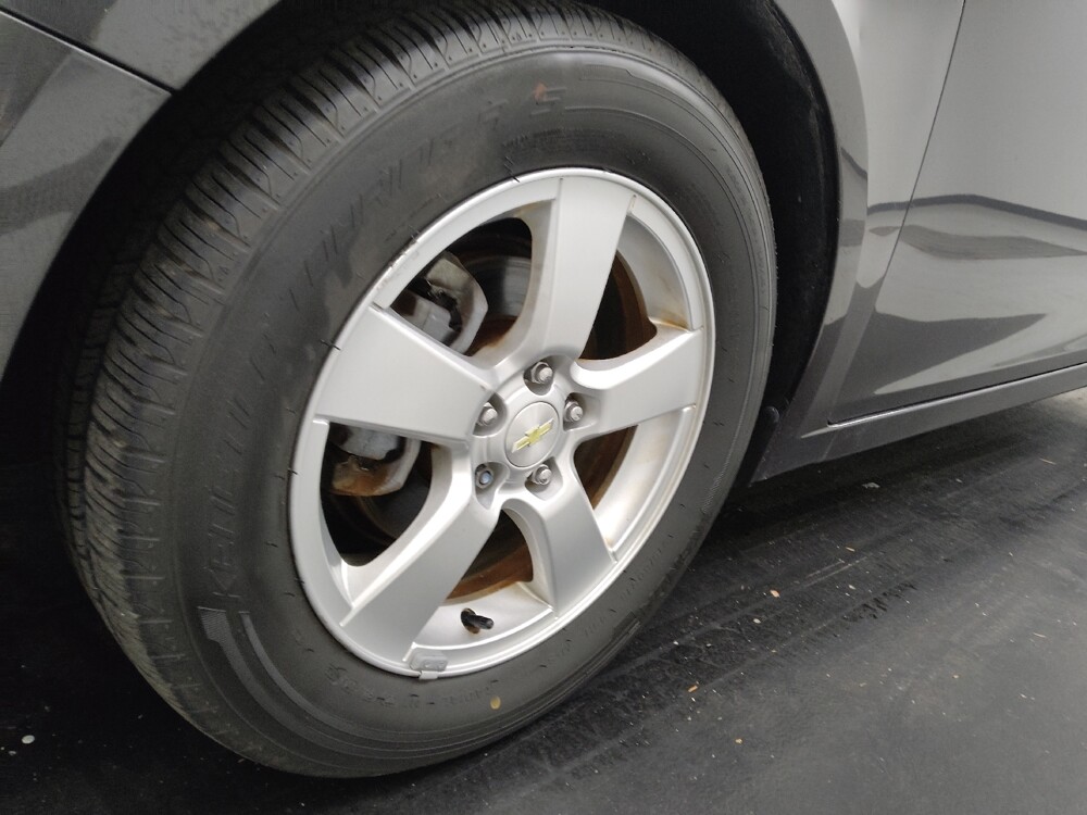 2016 Chevrolet Cruze in St. Louis, MO 63125 - 18093972 31