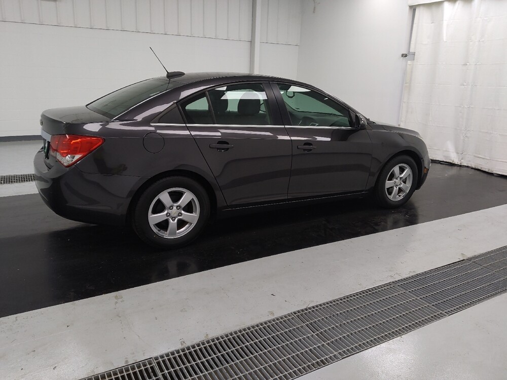 2016 Chevrolet Cruze in St. Louis, MO 63125 - 18093972 10