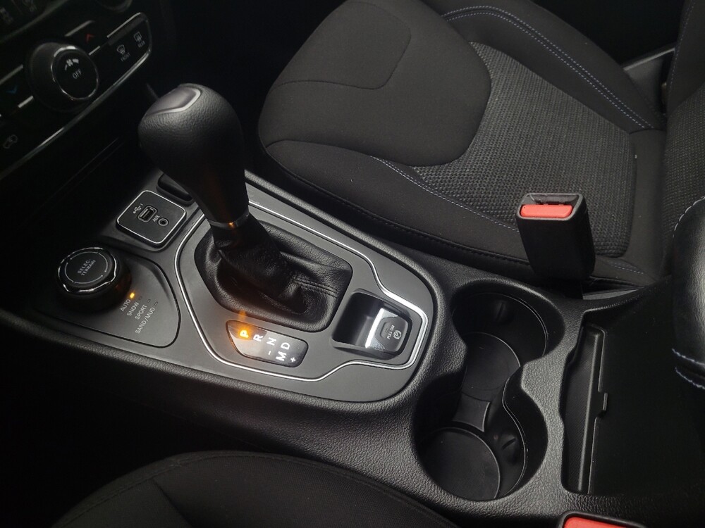 2020 Jeep Cherokee in Mishawaka, IN 46545 - 18093973 26