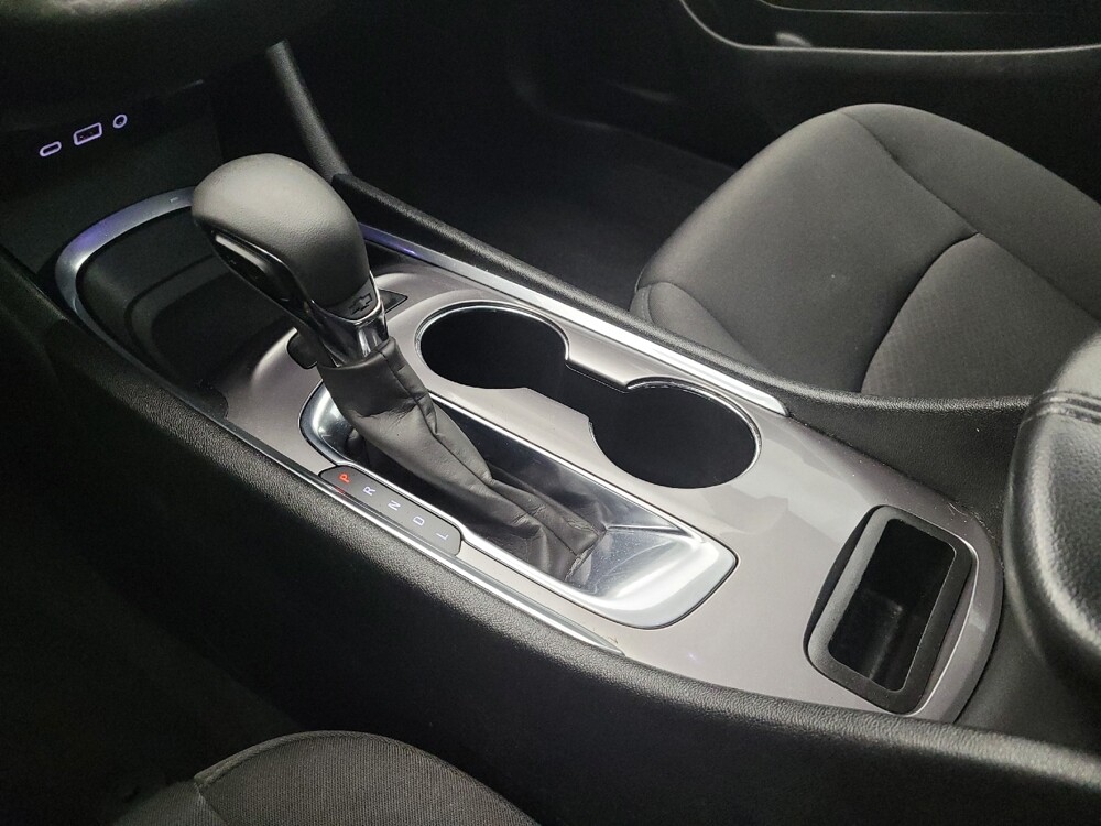 2021 Chevrolet Malibu in Cincinnati, OH 45255 - 18093978 26