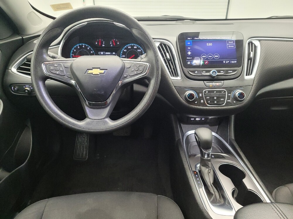 2021 Chevrolet Malibu in Cincinnati, OH 45255 - 18093978 22