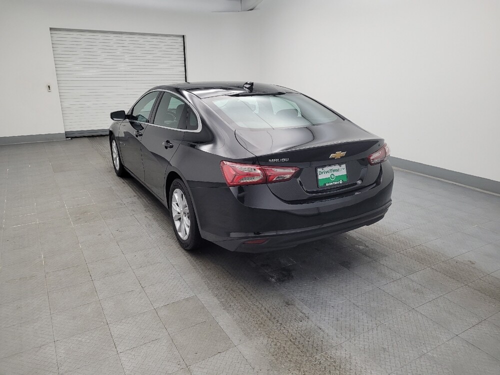 2021 Chevrolet Malibu in Cincinnati, OH 45255 - 18093978 5