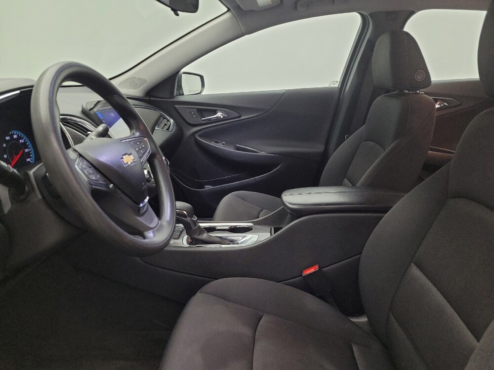 2021 Chevrolet Malibu in Cincinnati, OH 45255 - 18093978 17