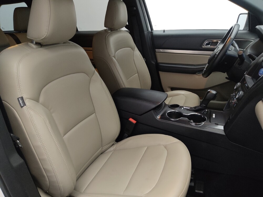 2019 Ford Explorer in Orlando, FL 32808 - 18093991 21