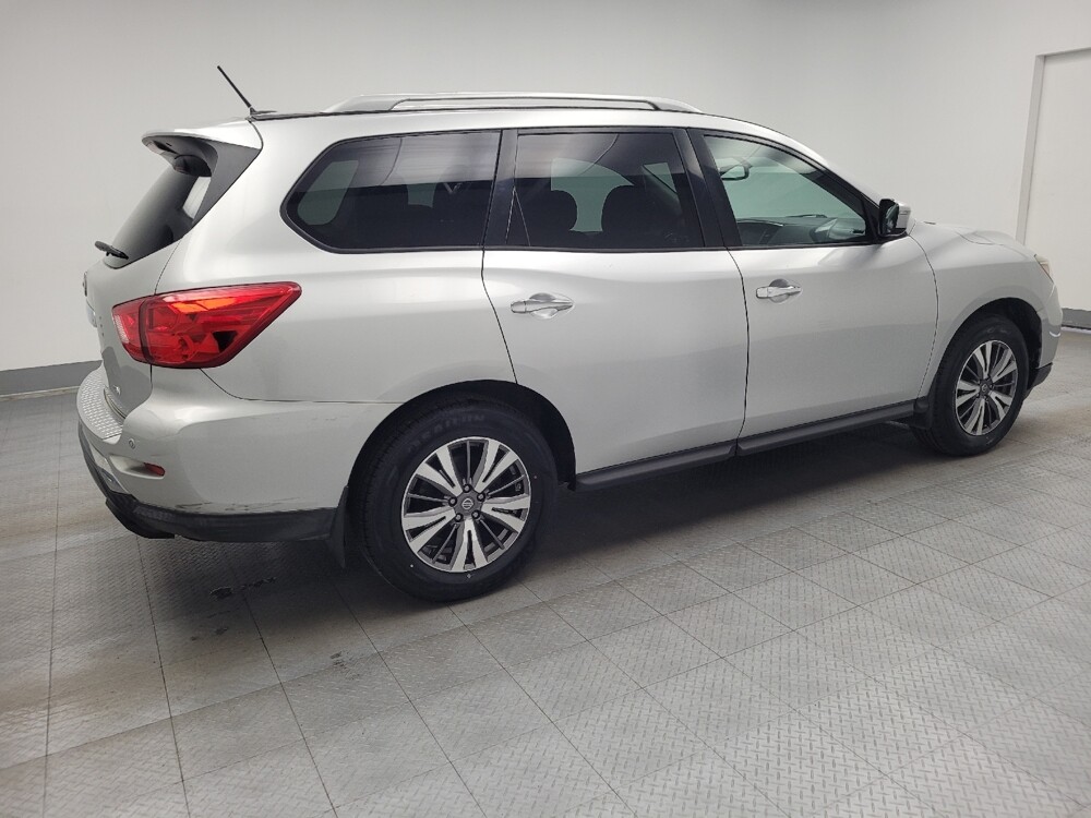 2017 Nissan Pathfinder in Memphis, TN 38128 - 18093994 10