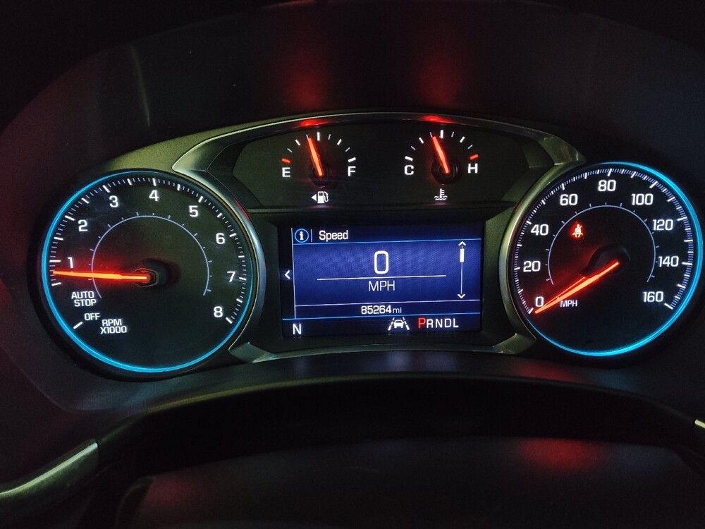 2020 Chevrolet Equinox in Greenville, SC 29607 - 18094000 23