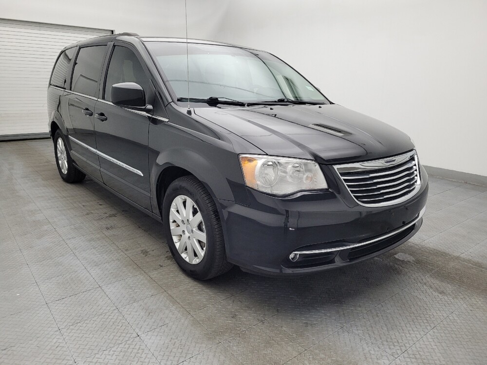 2015 Chrysler Town & Country in Raleigh, NC 27604 - 18094008 13