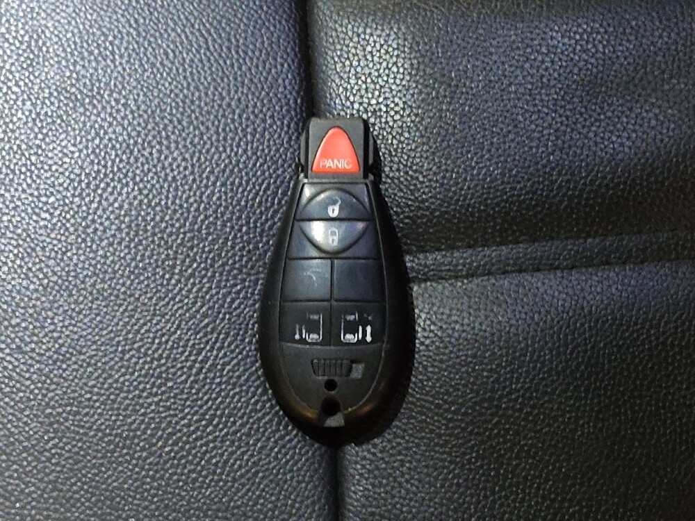 2015 Chrysler Town & Country in Raleigh, NC 27604 - 18094008 32