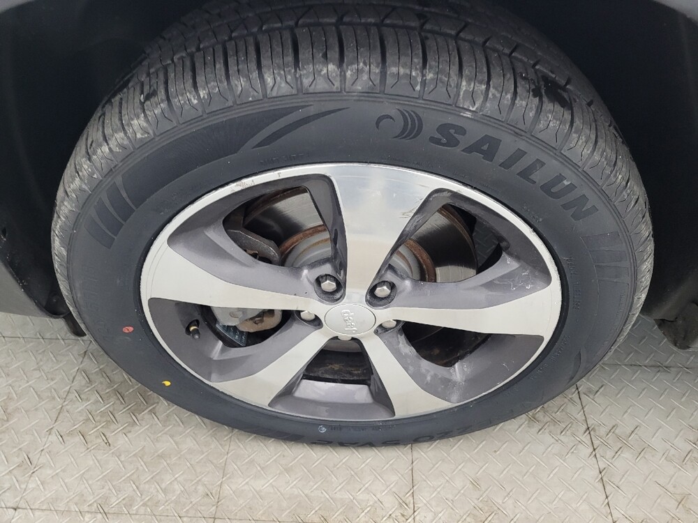 2019 Jeep Cherokee in Winston-Salem, NC 27103 - 18094010 31